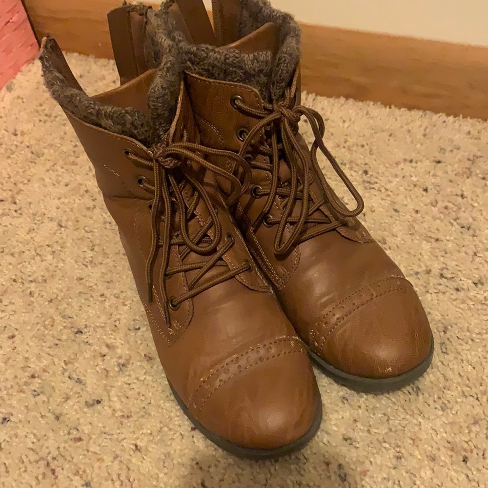 Brown Low Boots
